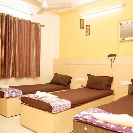Srujan Sarai Service Apartment Bombay Exterior foto